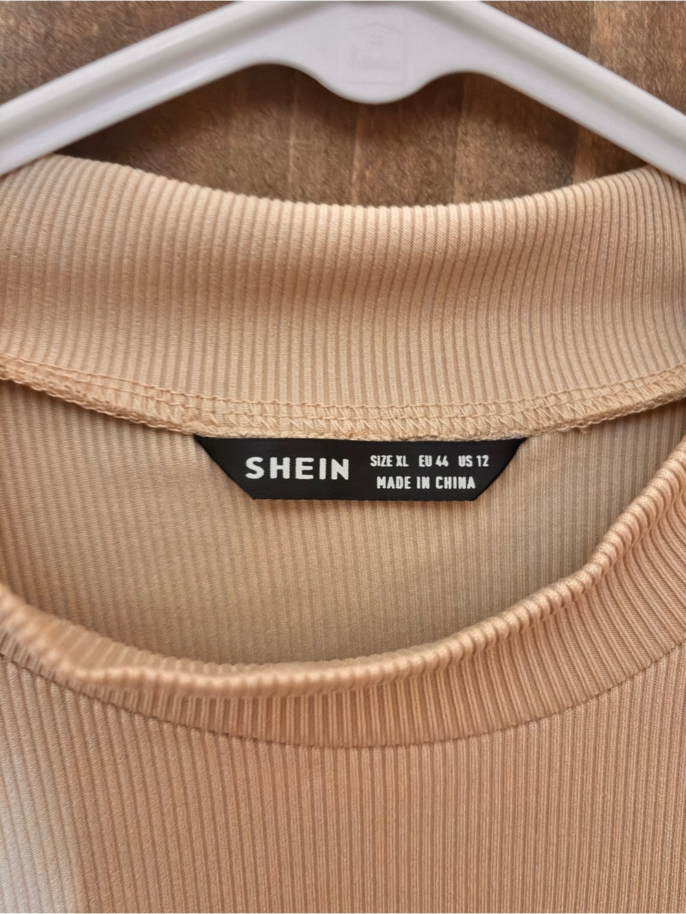 Cropped Ribbed Tank Top - Taupe - Picture 3 of 10